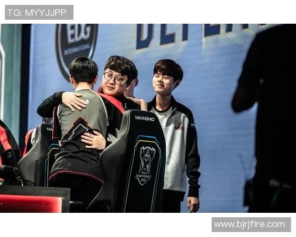 全球总决赛EDG团队协作表现分析与评价探讨