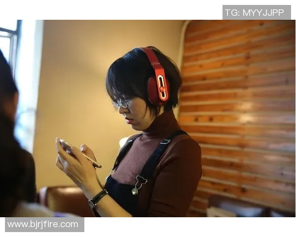 李芳专访回顾S15LOL比分与和平精英成长历程的精彩瞬间 李芳专访回顾S15LOL比分与和平精英成长历程的精彩瞬间