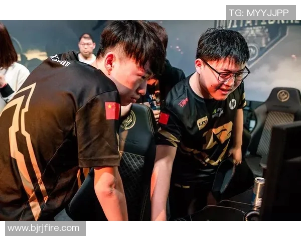 esports数据深入解析RNG战队节奏打法与电竞比分的专业解读